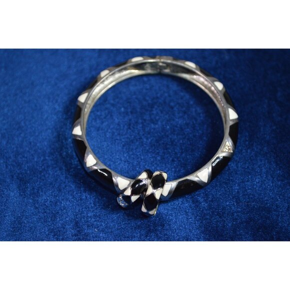 Enamel Clamper Bracelet With Matching Earrings Black & White Triangles Art Deco - Picture 3 of 5